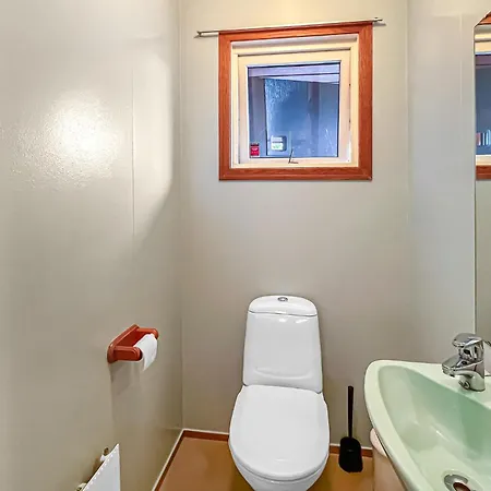 Vakantiehuis Lovely In With Wifi *